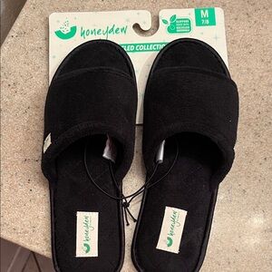 Honeydew Intimates Cozy Black Slippers